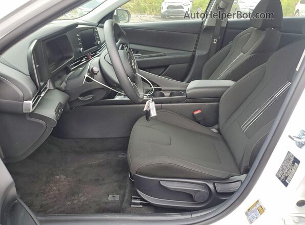KMHLM4DJ3TU200424 2026 HYUNDAI ELANTRA White წინა პანელის ხედი