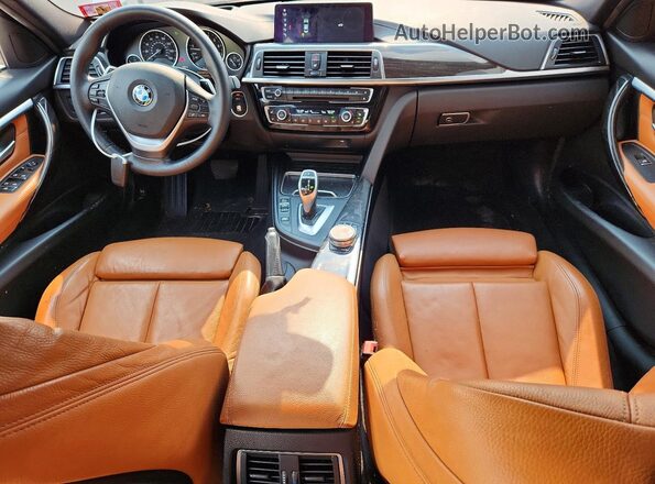 WBA8D9C58JA607906 2018 BMW 3 SERIES White Вид щитка приладів