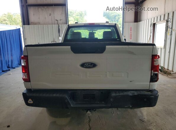1FTMF1EB4NKE27564 2022 FORD F150 White Widok wnętrza z tyłu