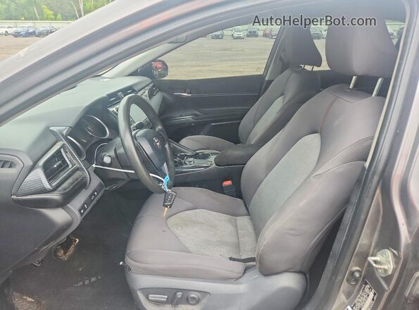 4T1B11HK6JU017604 2018 TOYOTA CAMRY Серый Вид панели приборов
