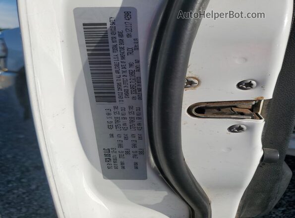 3C6UR5FL7LG110962 2020 RAM 2500 White Vista de la etiqueta del VIN