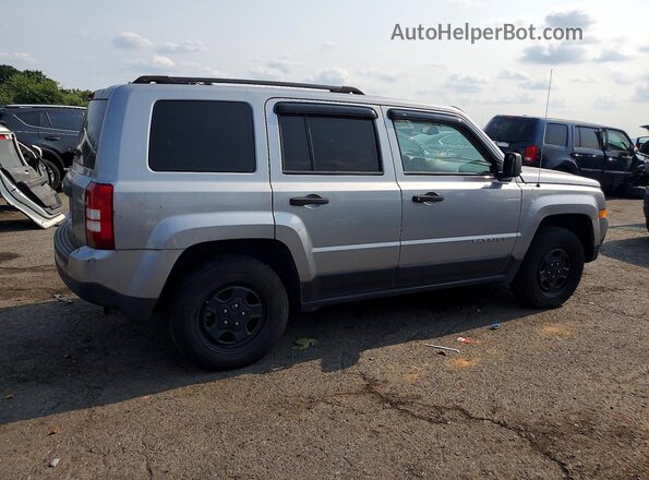 1C4NJRBB2HD194590 2017 JEEP PATRIOT Серебряный Передняя правая четверть