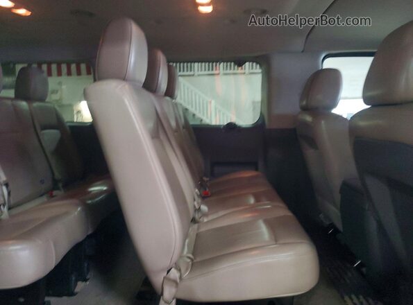 5BZAF0AA5GN852500 2016 NISSAN NV Silver Vista interior trasera