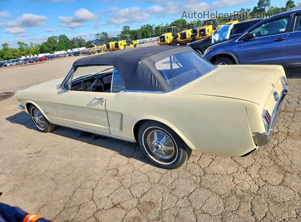 5F08A755370 1965 FORD MUSTANG Cream Trasero izquierdo