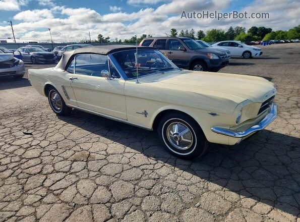 5F08A755370 1965 FORD MUSTANG Cream Delantero derecho