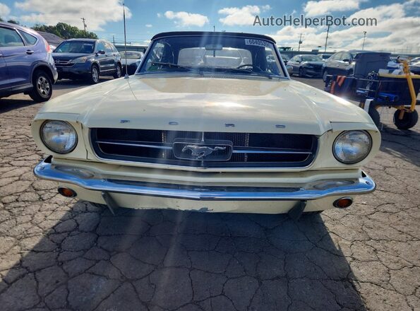 5F08A755370 1965 FORD MUSTANG Cream Vista frontal