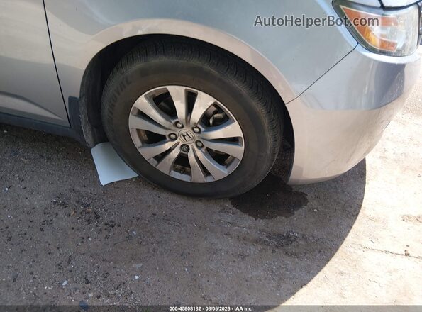 5FNRL5H30HB017825 2017 HONDA ODYSSEY Silver Widok z przodu
