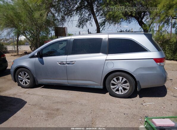 5FNRL5H30HB017825 2017 HONDA ODYSSEY Silver Widok wnętrza z tyłu