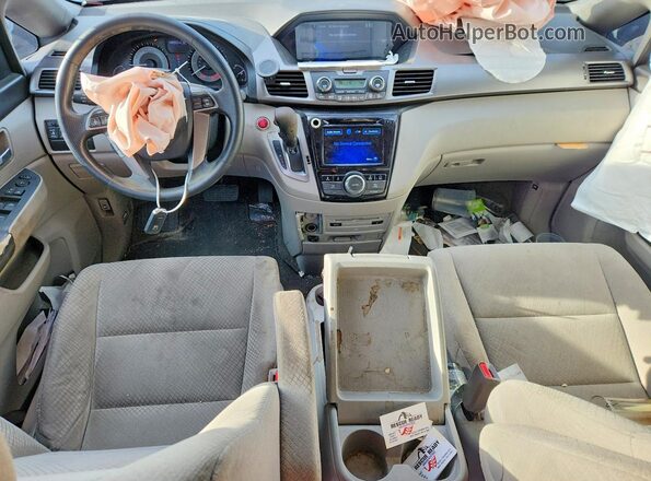 5FNRL5H30HB022071 2017 HONDA ODYSSEY Blue Вид панелі приладів