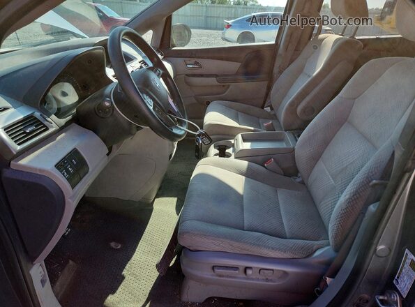 5FNRL5H35HB020879 2017 HONDA ODYSSEY Silver Widok wnętrza z przodu