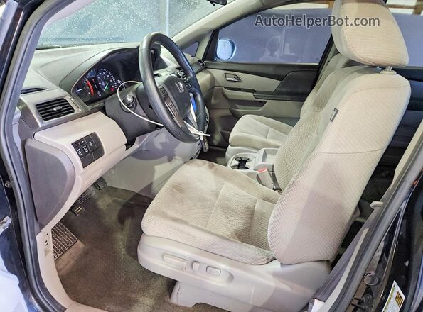 5FNRL5H36HB025119 2017 HONDA ODYSSEY Black Rear interior view
