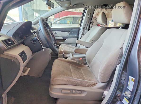 5FNRL5H37HB016610 2017 HONDA ODYSSEY Silver Սալոնի դիմացի տեսք