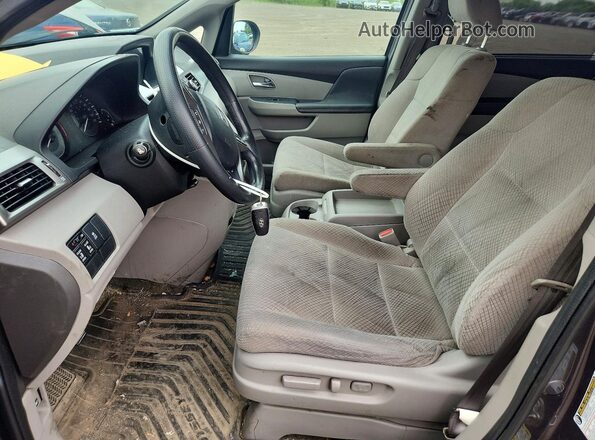 5FNRL5H43GB506792 2016 HONDA ODYSSEY Серый Вид салона спереди