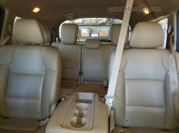 5FNRL5H61HB001711 2017 HONDA ODYSSEY Maroon უკანა სავარძლების ხედი