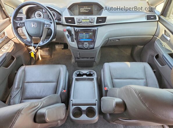 5FNRL5H61HB021764 2017 HONDA ODYSSEY White Dashboard view