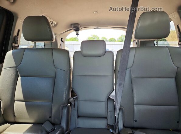 5FNRL5H63GB105339 2016 HONDA ODYSSEY Silver Widok tylnych siedzeń