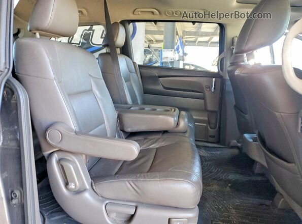 5FNRL5H65HB011500 2017 HONDA ODYSSEY Gray Vista de los asientos traseros