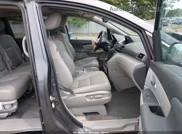 5FNRL5H66HB001056 2017 HONDA ODYSSEY Gray Front interior view