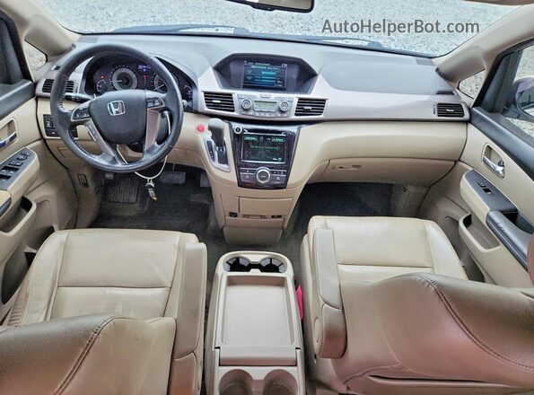 5FNRL5H66HB007763 2017 HONDA ODYSSEY Белый Вид панели приборов