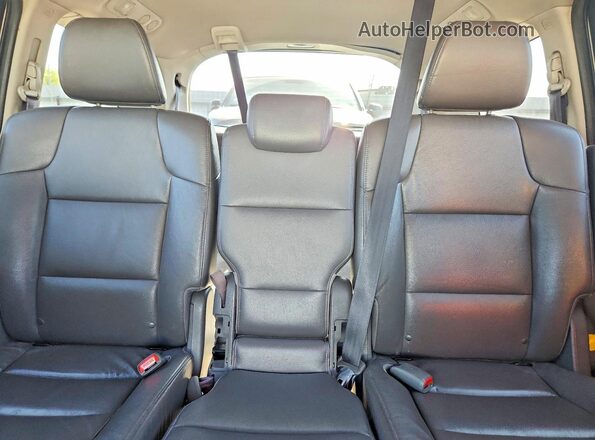 5FNRL5H67GB040043 2016 HONDA ODYSSEY White უკანა სავარძლების ხედი