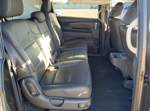 5FNRL5H68GB044084 2016 HONDA ODYSSEY Gray Вид задньої частини салону