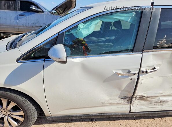 5FNRL5H69HB008423 2017 HONDA ODYSSEY White Вид салону спереду