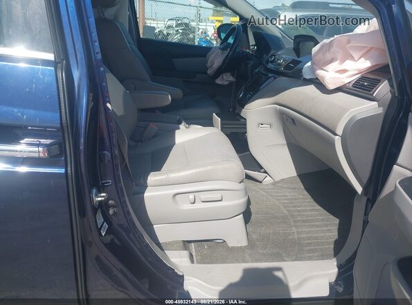5FNRL5H6XHB016823 2017 HONDA ODYSSEY Синий Вид салона спереди