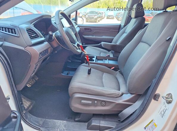 5FNRL6H46LB503952 2020 HONDA ODYSSEY White Front interior view