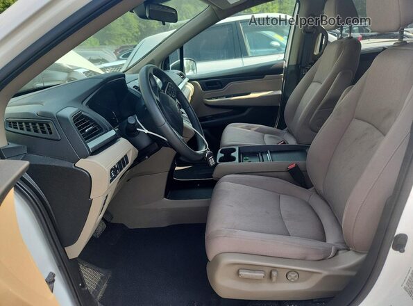 5FNRL6H58MB032932 2021 HONDA ODYSSEY White Front interior view