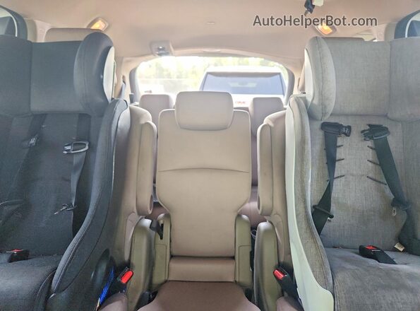 5FNRL6H58MB032932 2021 HONDA ODYSSEY White Rear seats view