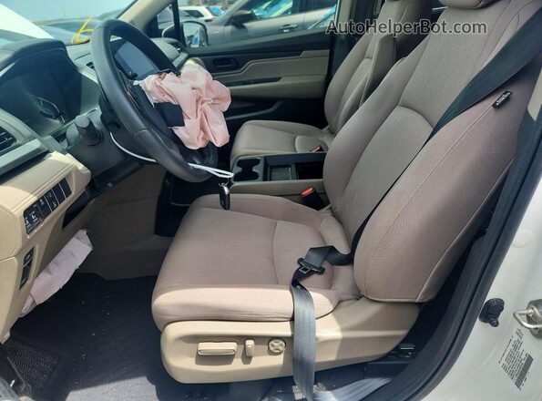 5FNRL6H5XLB010168 2020 HONDA ODYSSEY White Front interior view