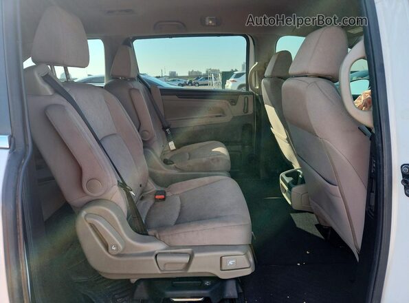 5FNRL6H5XLB010168 2020 HONDA ODYSSEY White Rear interior view