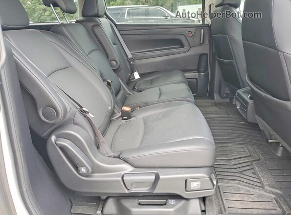 5FNRL6H60TB041437 2026 HONDA ODYSSEY White Rear interior view