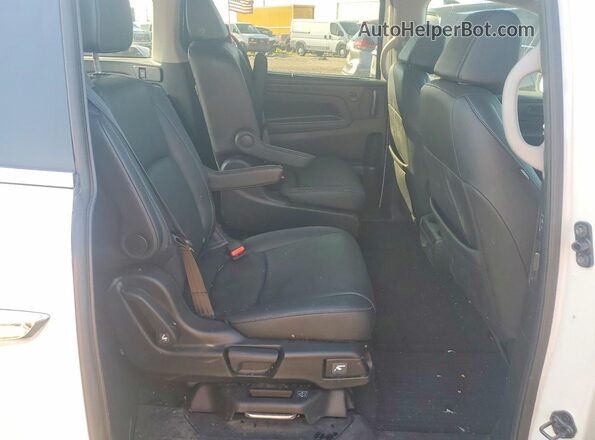 5FNRL6H61RB002820 2024 HONDA ODYSSEY White Vista interior trasera