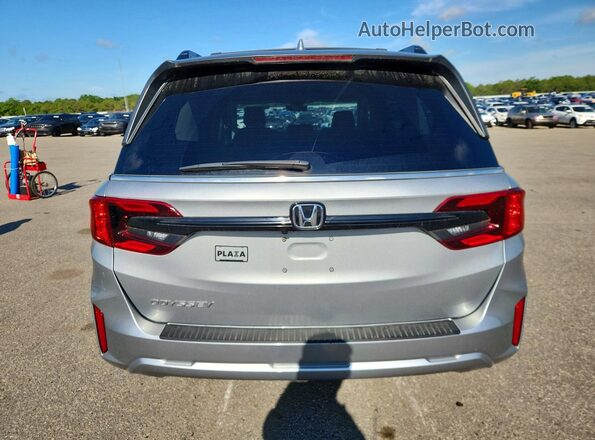 5FNRL6H61SB018151 2025 HONDA ODYSSEY Silver Вид ззаду
