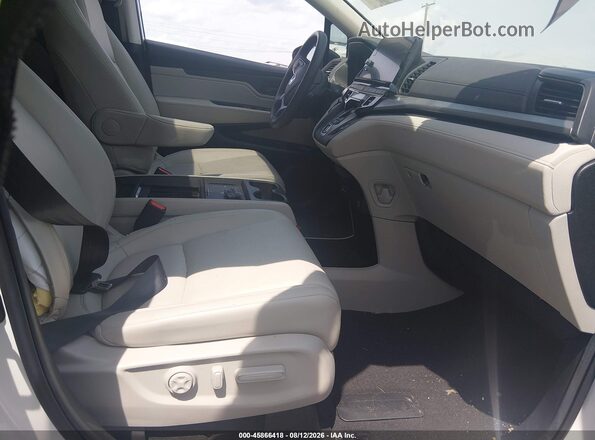 5FNRL6H63SB087598 2025 HONDA ODYSSEY White Front interior view