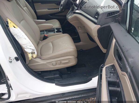 5FNRL6H64RB045516 2024 HONDA ODYSSEY White Вид салону спереду