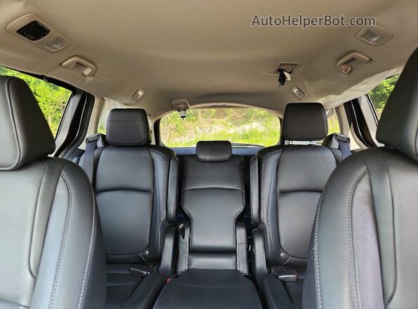 5FNRL6H64SB045599 2025 HONDA ODYSSEY Silver Widok tylnych siedzeń