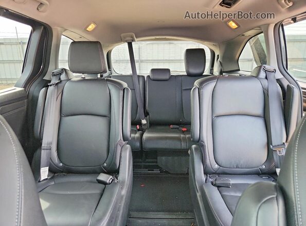 5FNRL6H67PB016038 2023 HONDA ODYSSEY Gray Widok tylnych siedzeń