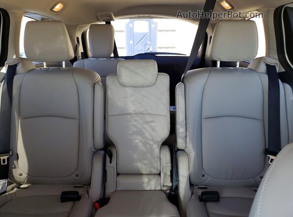5FNRL6H68TB041749 2026 HONDA ODYSSEY White Вид задніх сидінь