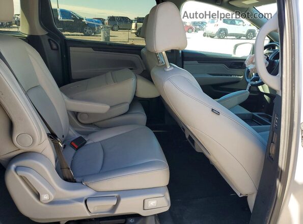 5FNRL6H69RB058259 2024 HONDA ODYSSEY Gray Սալոնի հետևի տեսք
