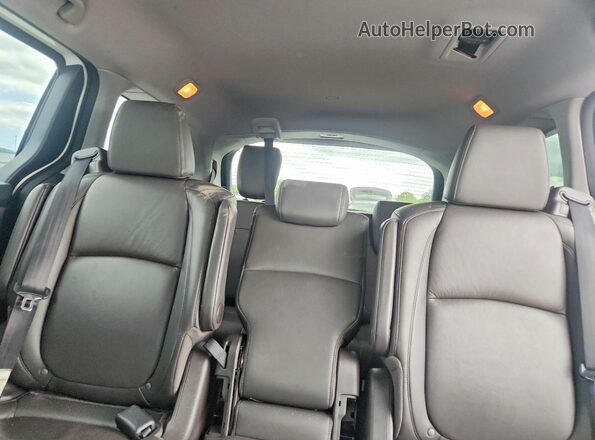 5FNRL6H70JB060186 2018 HONDA ODYSSEY Белый Вид задних сидений