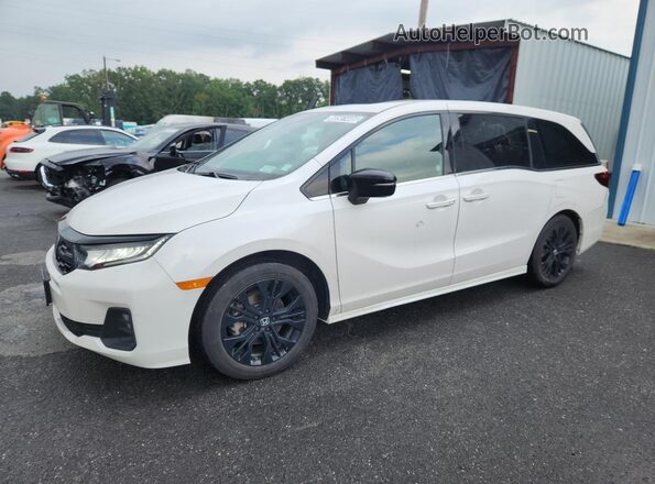 5FNRL6H70SB056172 2025 HONDA ODYSSEY White 
