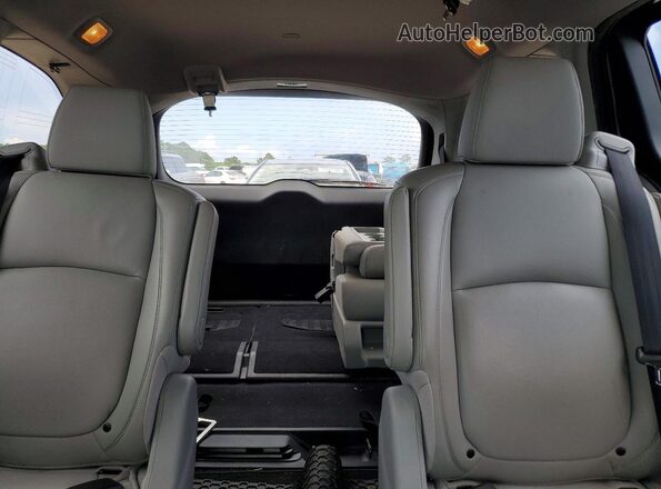 5FNRL6H71JB013975 2018 HONDA ODYSSEY Gray Widok tylnych siedzeń