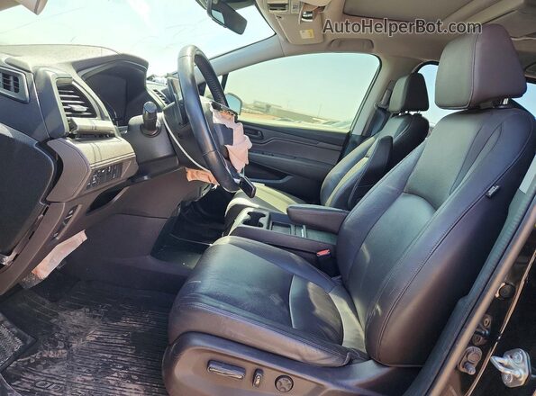 5FNRL6H71JB064974 2018 HONDA ODYSSEY Black Front interior view