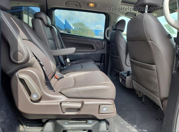 5FNRL6H71JB095268 2018 HONDA ODYSSEY Brown Հետևի նստատեղերի տեսք