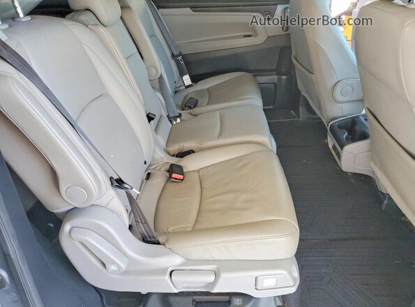 5FNRL6H71KB085325 2019 HONDA ODYSSEY Серебряный Вид задней части салона