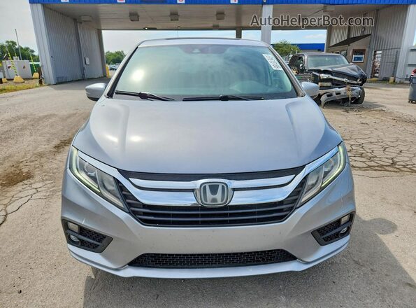 5FNRL6H72JB033491 2018 HONDA ODYSSEY Silver Դիմացի տեսք