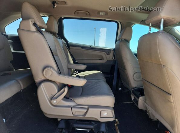 5FNRL6H72LB013325 2020 HONDA ODYSSEY White Вид задньої частини салону