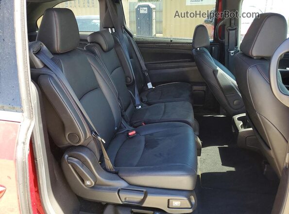 5FNRL6H72SB057825 2025 HONDA ODYSSEY Red Вид задньої частини салону